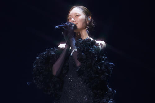 白石麻衣「乃木坂46を今も誇れているのは美波のおかげ」卒コン迎えた梅澤美波へメッセージ送る