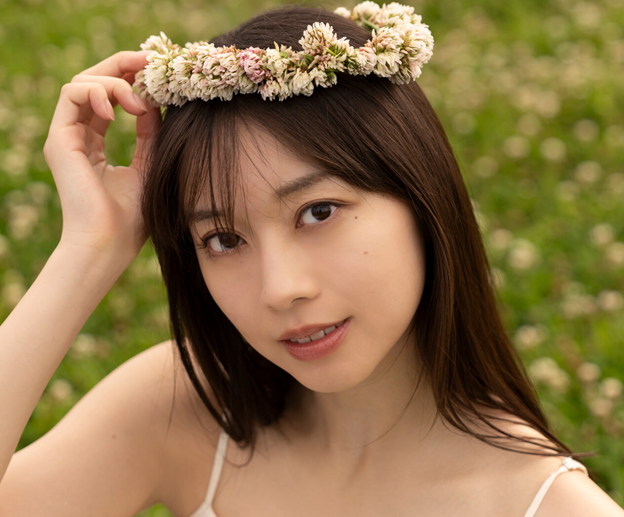 ラスト写真集「モーニング娘。牧野真莉愛」より