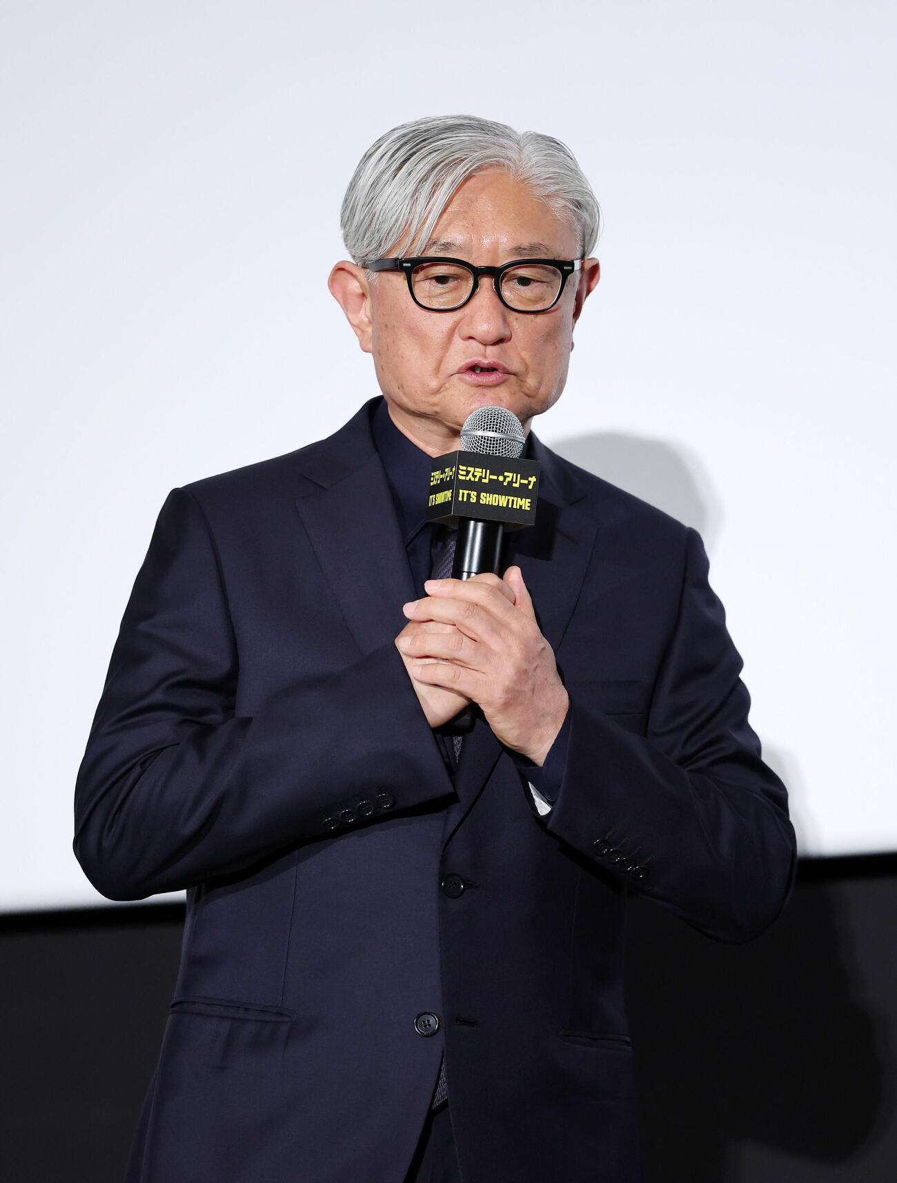 舞台あいさつに臨む堤幸彦監督（撮影・鈴木正人）