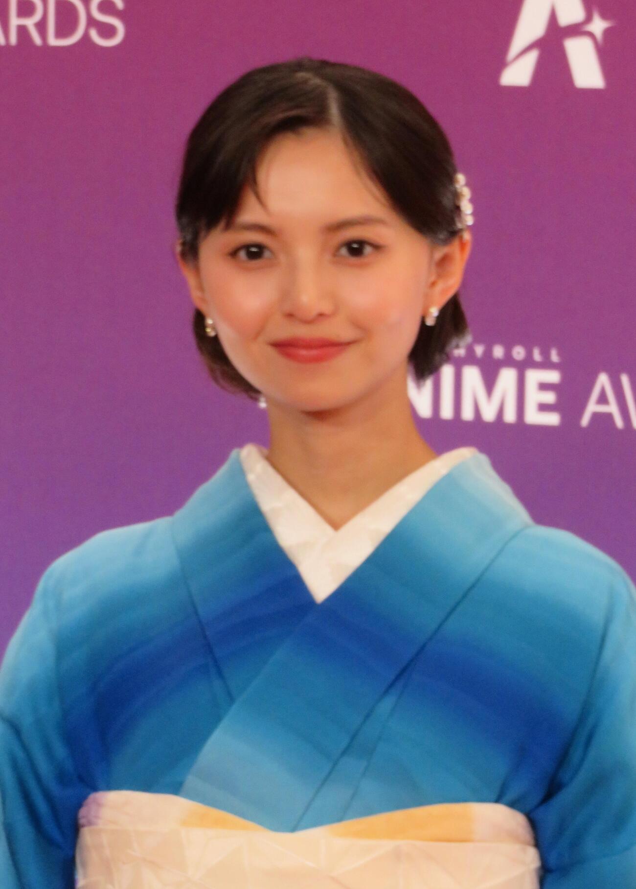 アニメの祭典「クランチロール・アニメアワード2026」でオレンジカーペットを歩いた齋藤飛鳥