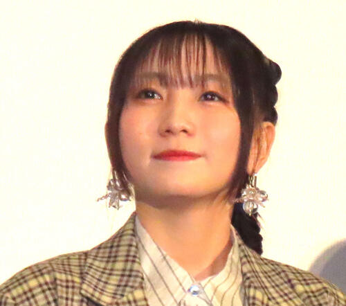 幾田りら「学校で友だちにサクラやってくれない？って」初めての路上ライブ語る