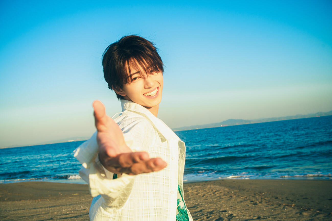 鈴木秀脩1st写真集「旅」収録カット　撮影：槙野翔太／ワニブックス刊