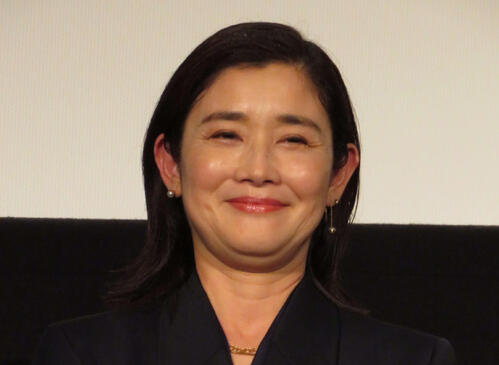 石田ひかり、54歳の誕生日迎え「波平さんの歳になりました」　近影添えて「バカモーン！」