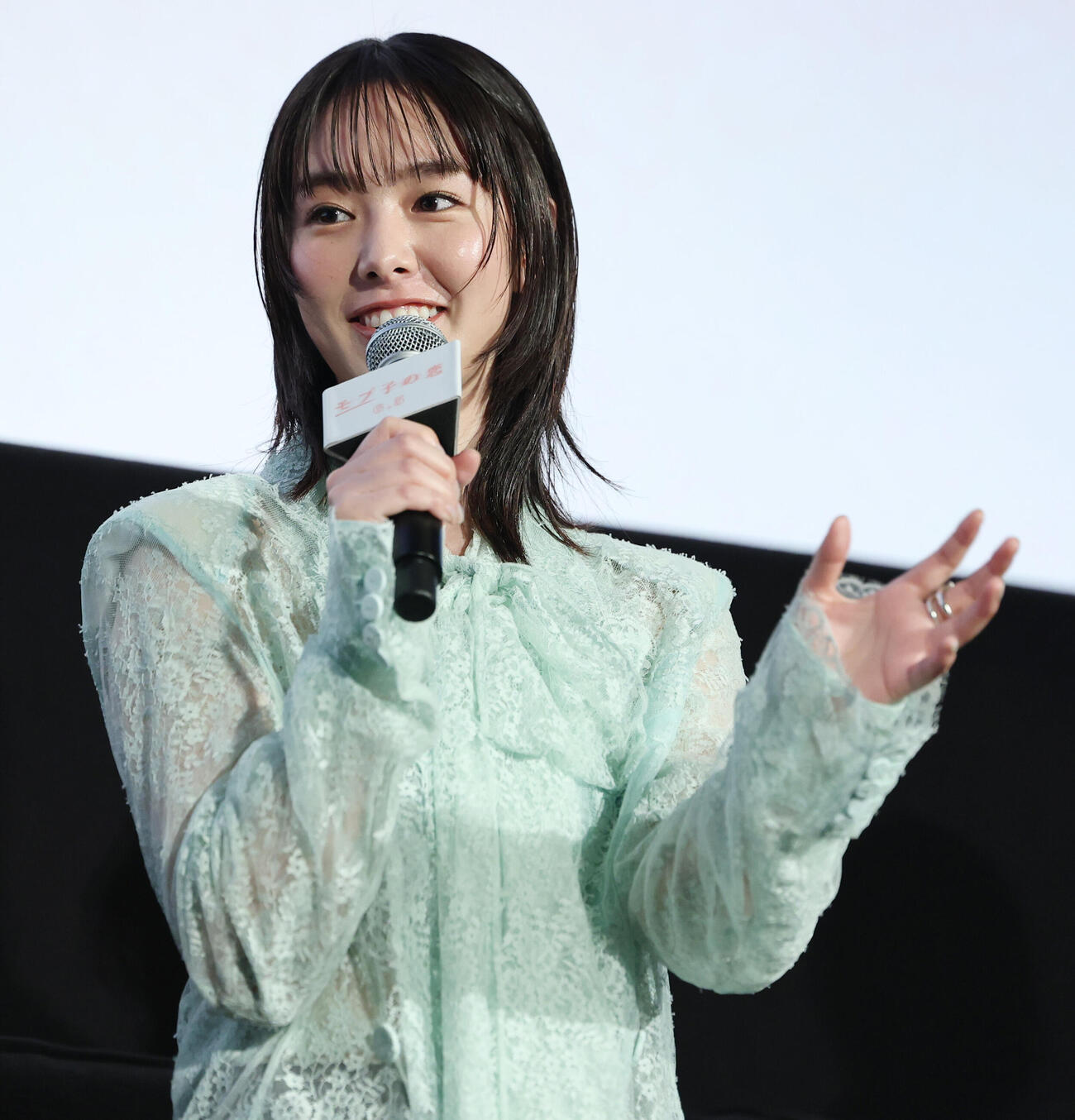 映画「モブ子の恋」公開直前イベントに登場し笑顔をみせる唐田えりか（撮影・野上伸悟）