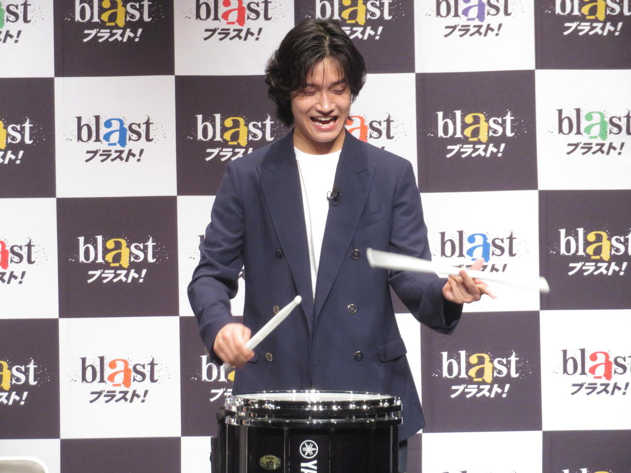 「blast　ブラスト！」記者発表会に登壇し、パフォーマンスのレクチャー受ける佐野晶哉