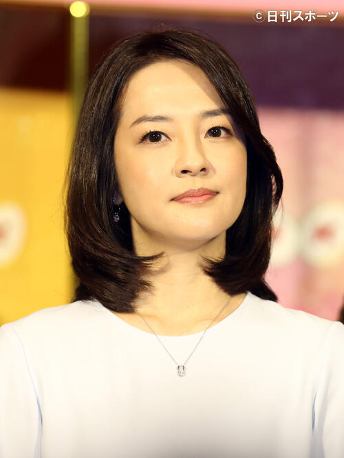 NHK「あさイチ」鈴木奈穂子アナ「そっくりどころじゃない」激似女優と２ショット「双子のよう」