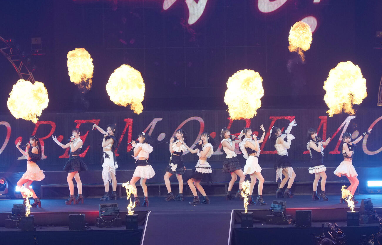 Juice＝Juice Concert 2026　パフォーマンスするJuice＝Juice（撮影・足立雅史）