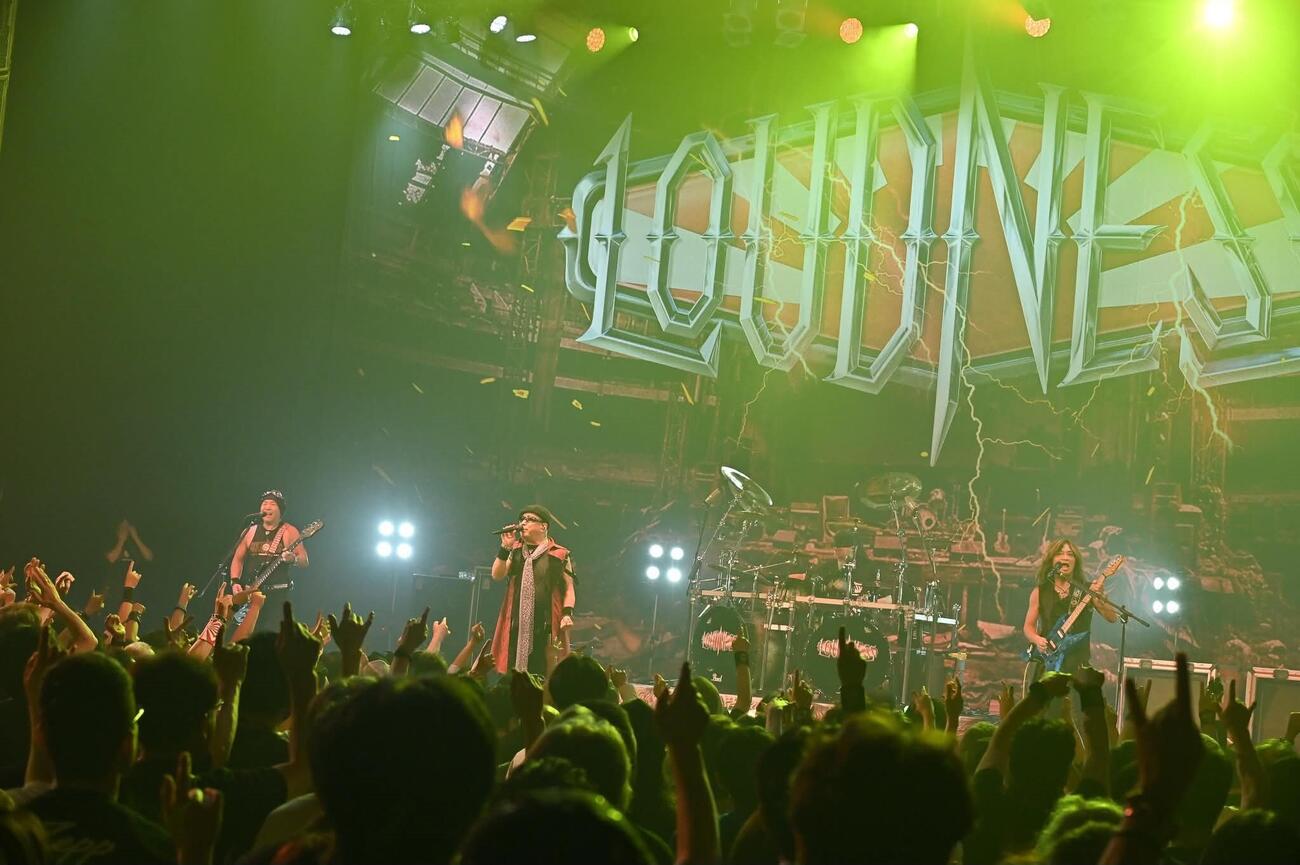 45周年記念ツアーChapter3「LOUD CRAZY LOUD」最終公演を行ったLOUDNESS（野田雅之氏撮影）