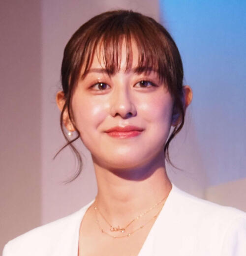 テレビ朝日斎藤ちはるアナ「青春時代駆け抜けた仲間」元乃木坂46同期の能條愛未の披露宴で司会