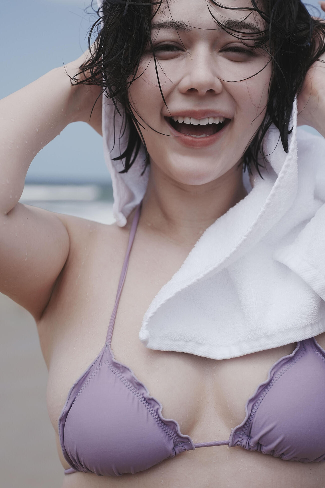 村重杏奈写真集「あんな」より収録カット（（C）中村和孝／講談社）