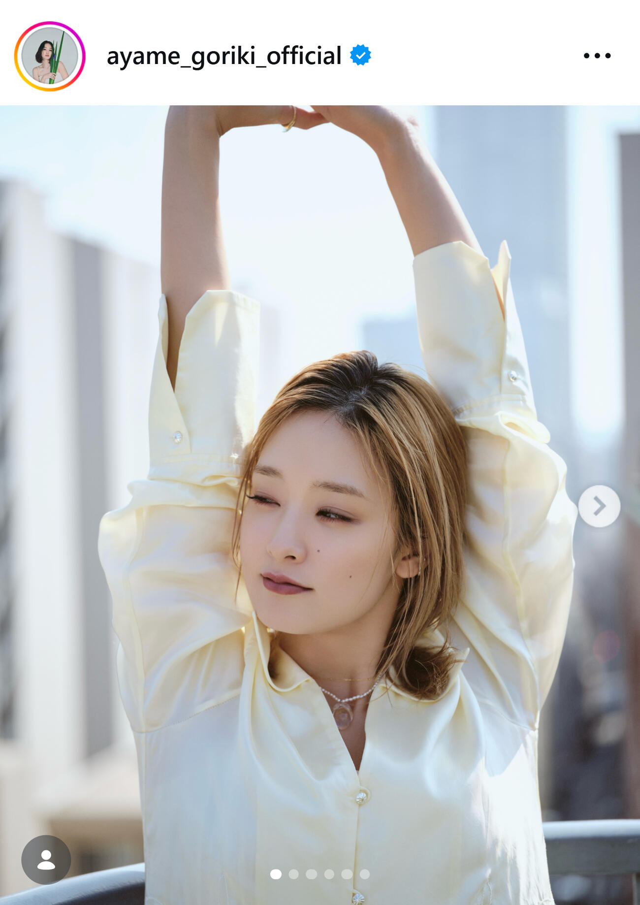透明感ありすぎオフショット（剛力彩芽のインスタグラムから）