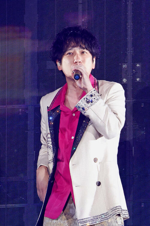 ラストライブで大野智が涙「嵐はこれからも生き続けます」30分間の5人