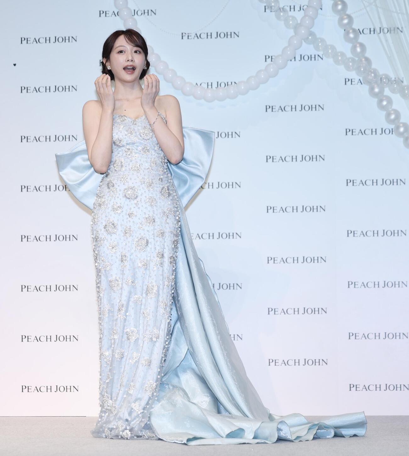 PEACH JOHN「人魚ブラ」SUMMER OASIS記者発表会に臨む森香澄（撮影・河田真司）
