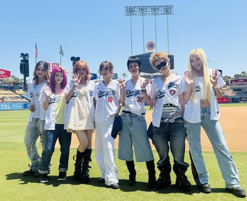 XG、ドジャースタジアムでグループ初始球式「朝から心臓バクバク」朗希へワンバン投球