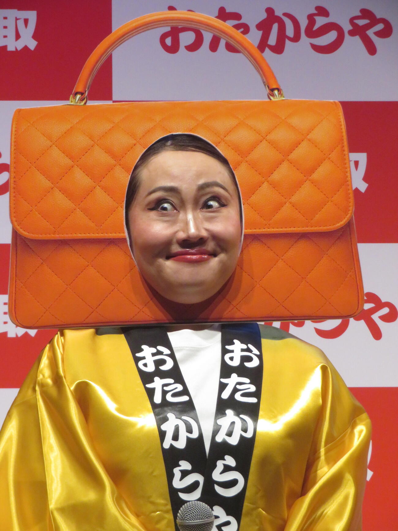 「おたからや」新CM発表会に出席したキンタロー。（撮影・川田和博）