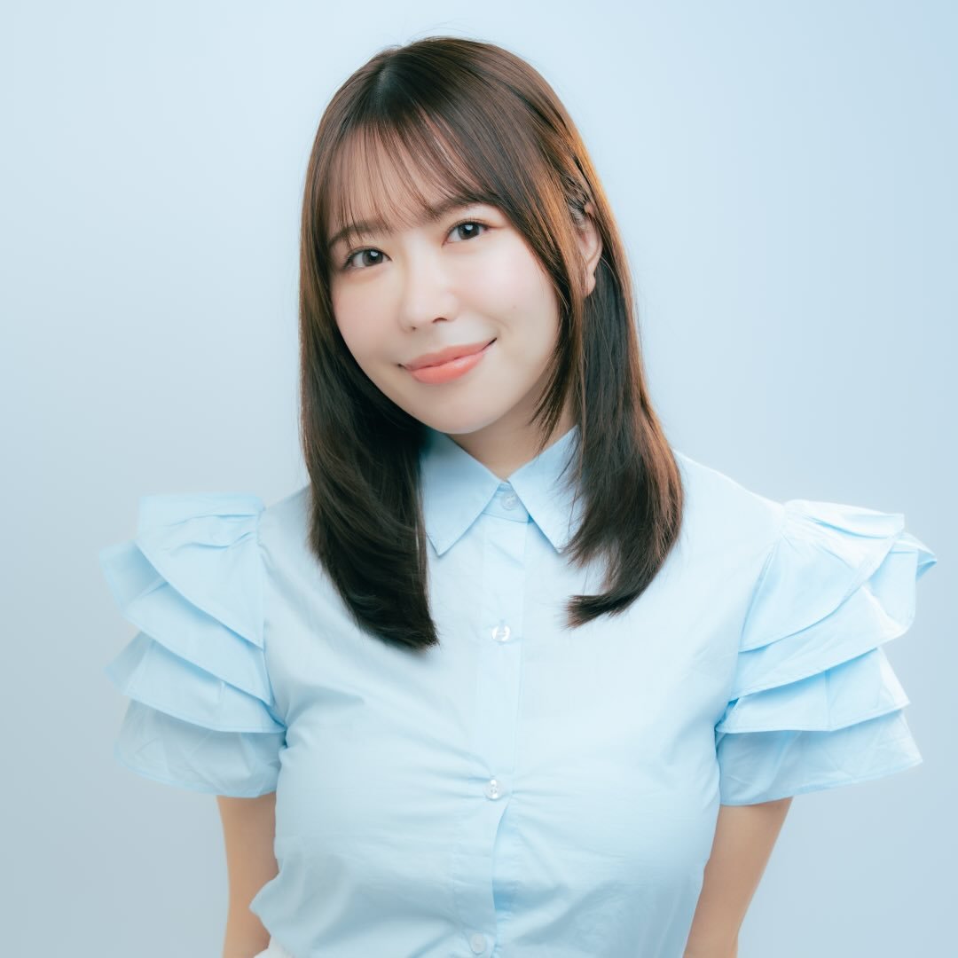 美ヒップ強調ショットを公開した平井こと（平井ことのインスタグラムから）