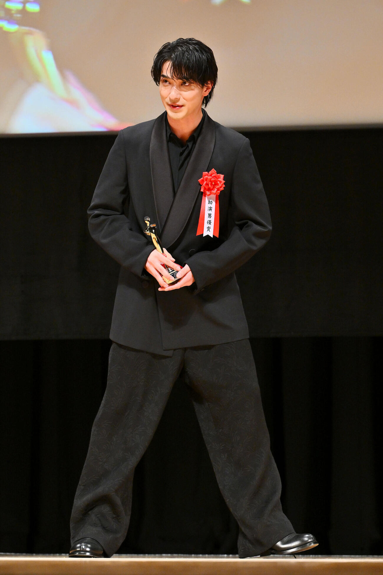 第35回日本映画批評家大賞　助演男優賞を授賞し登壇する横浜流星（撮影・滝沢徹郎）＝2026年6月1日