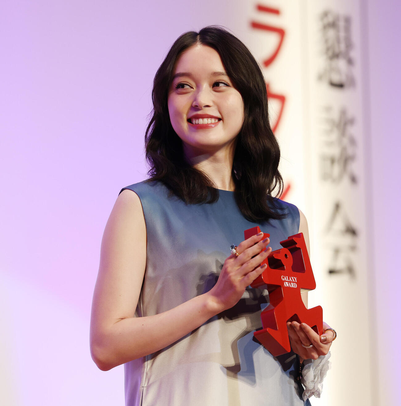 第63回ギャラクシー賞贈賞式でテレビ部門特別賞を受賞したNHK連続テレビ小説「ばけばけ」髙石あかり（撮影・宮地輝）＝2026年6月1日