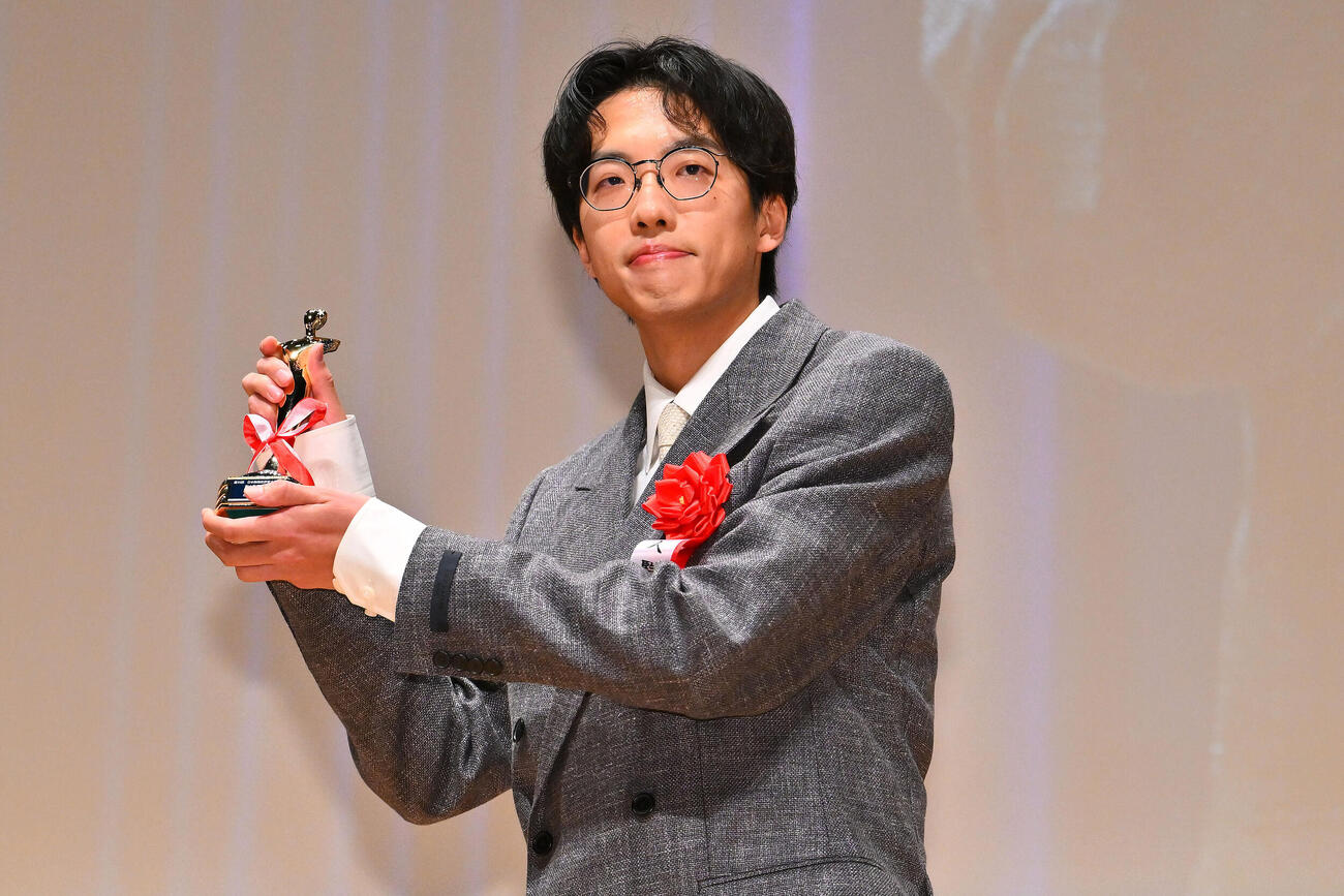 第35回日本映画批評家大賞　新人監督賞を授賞した小島央大監督（撮影・滝沢徹郎）＝2026年6月1日