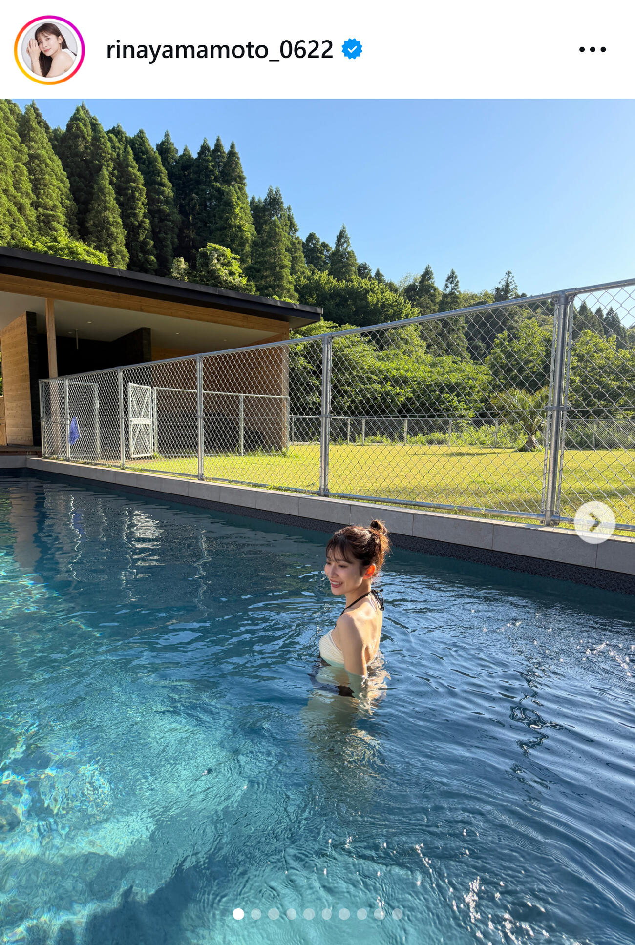 水着姿の山本里菜（山本里菜のインスタグラムから）