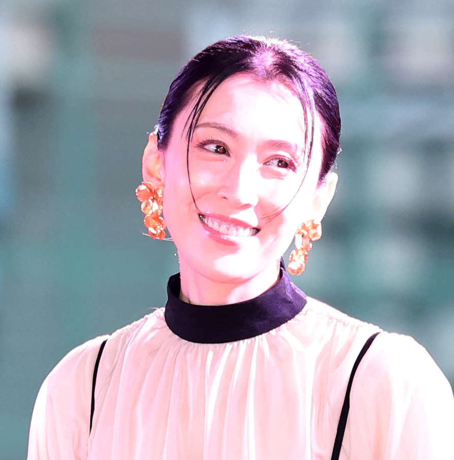 雛形あきこ（2025年12月撮影）