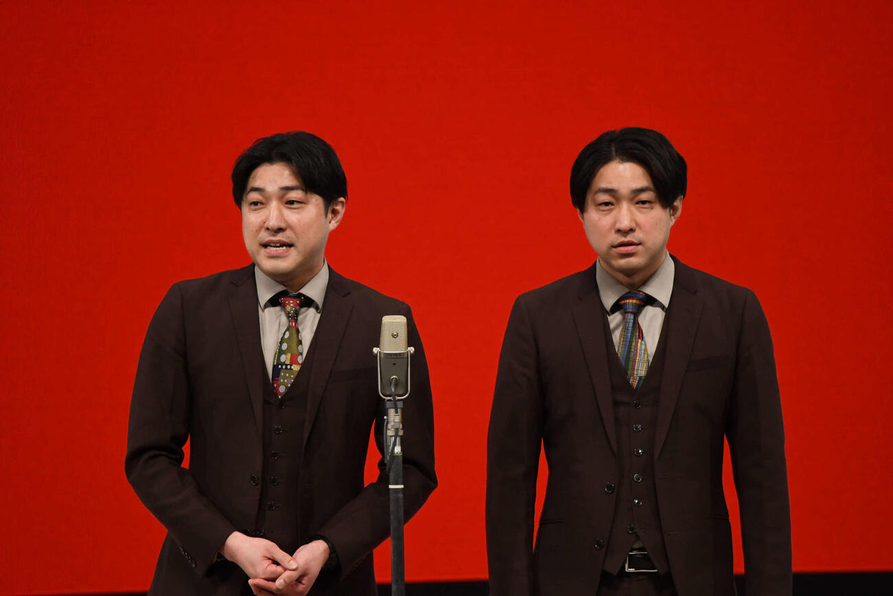 ダイタク吉本大（左）と吉本拓（2026年撮影）