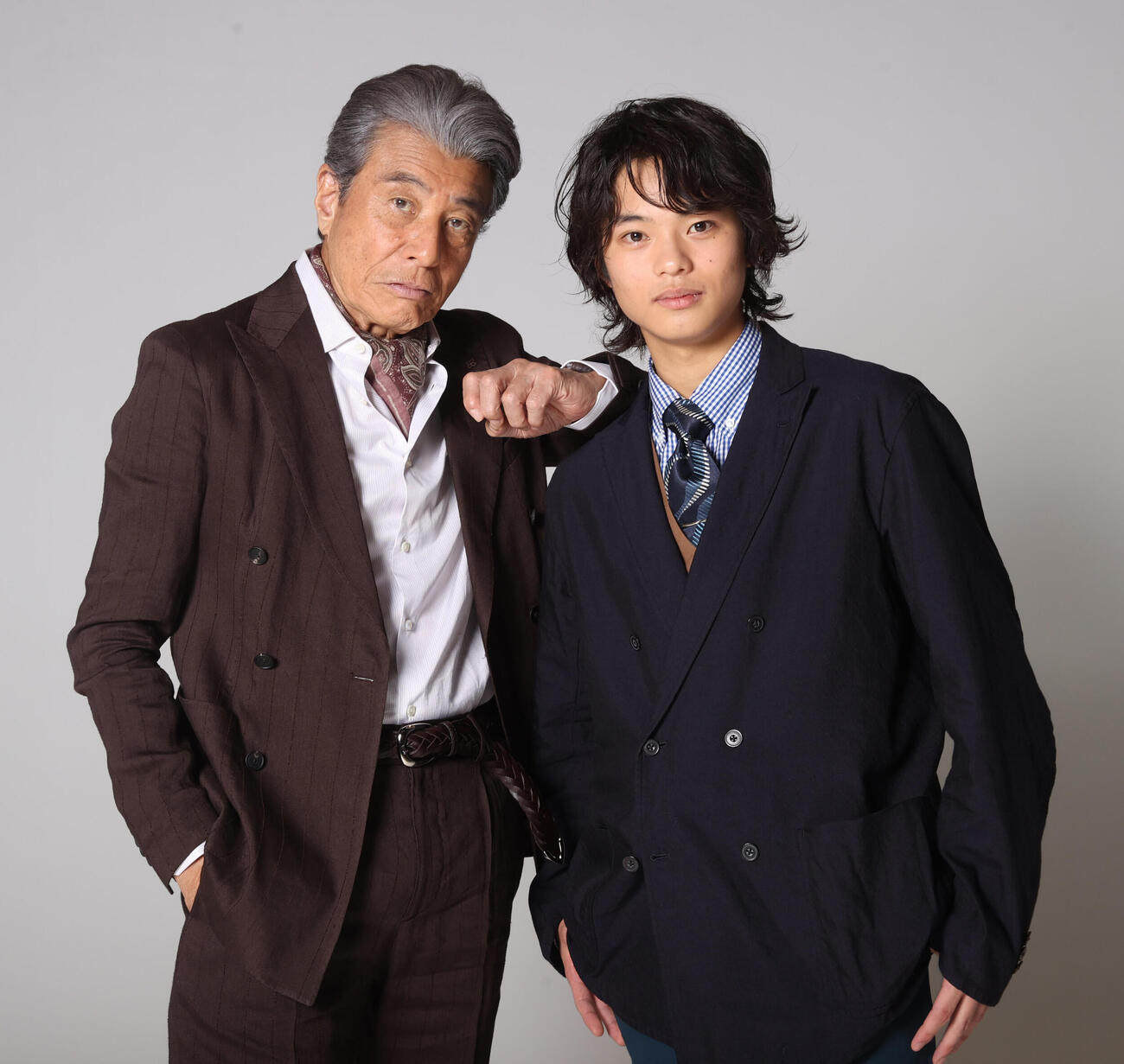 映画「免許返納！？」で共演する親子のように仲の良い舘ひろし（左）と黒川想矢（撮影・柴田隆二）