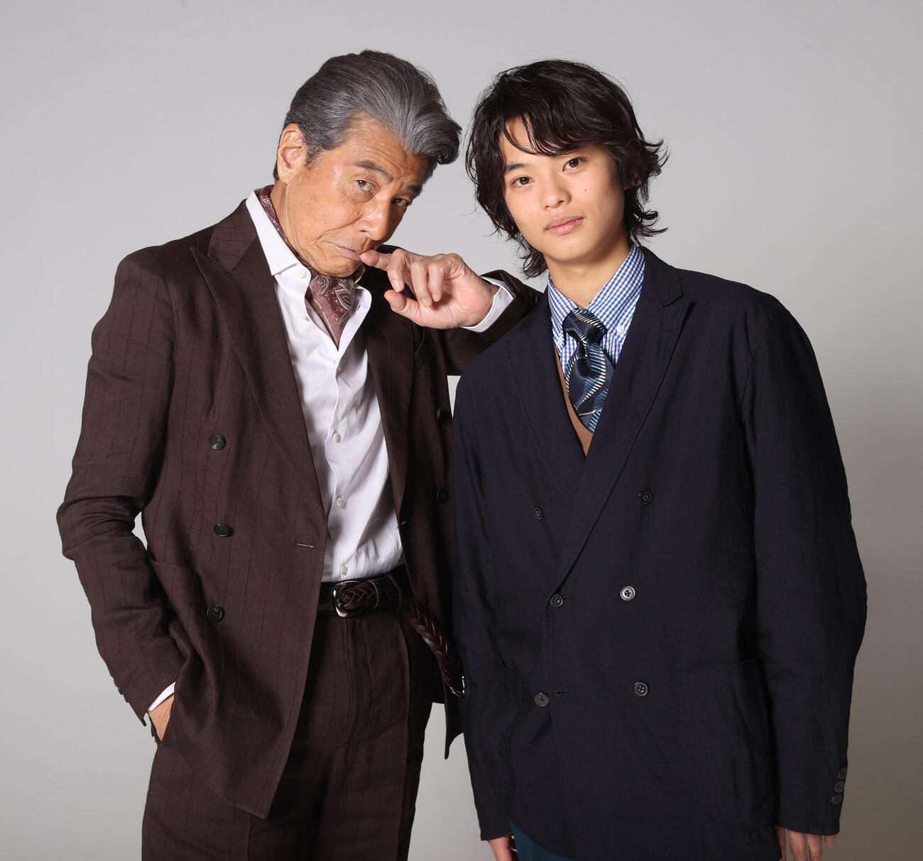 映画「免許返納！？」で共演する親子のように仲の良い舘ひろし（左）と黒川想矢（撮影・柴田隆二）