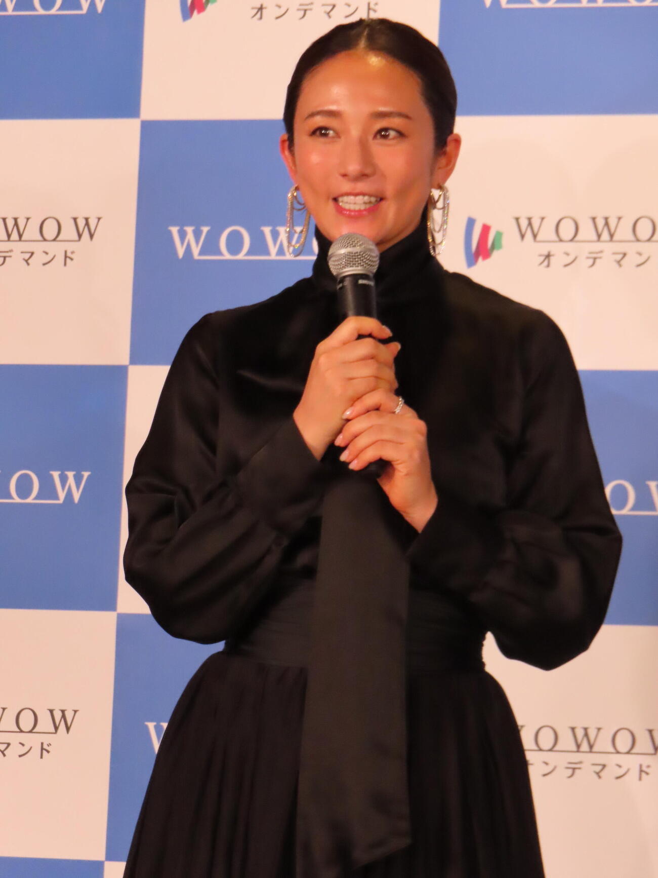 WOWOW「連続ドラマW　コンサルタント－死を執筆する男－」完成報告会に登壇した木村文乃