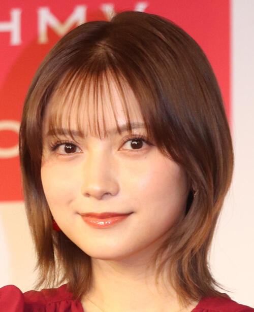 「服着よう」桃月なしこバスト強調サックスブルーランジェリー姿にファン大興奮「抜群すぎる」