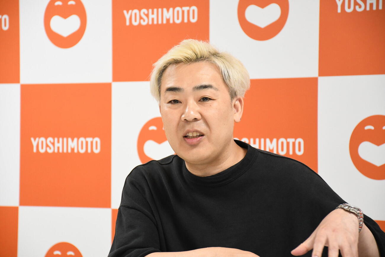 単独ライブ「フットボールアワー26」の取材会に出席したフットボールアワー岩尾望（撮影・阪口孝志）