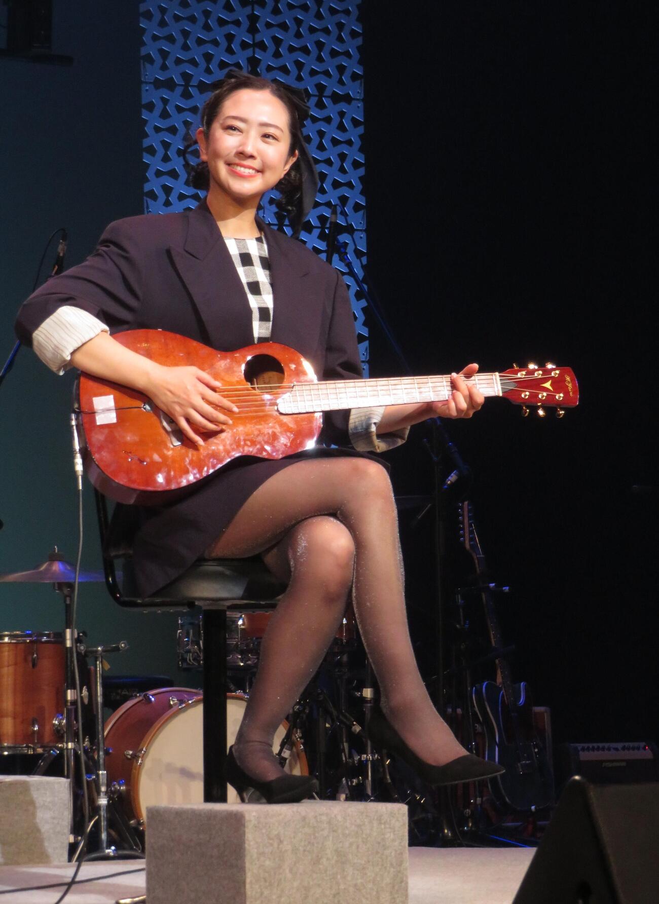 10周年記念コンサートを行った羽山みずき