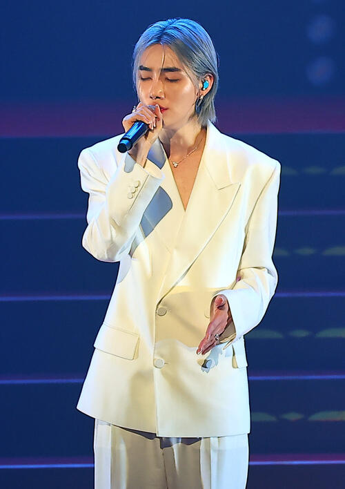 ＫポップアイドルNewが尾崎豊「I LOVE YOU」韓国語熱唱で愛を届けた
