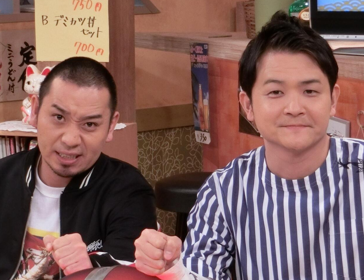 「千鳥」の大悟（左）とノブ（2019年3月）