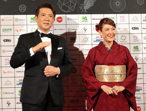 LiLiCoあでやか着物姿、帯は「小田井の母からいただいた」夫とは不仲？もアクセ贈られ…