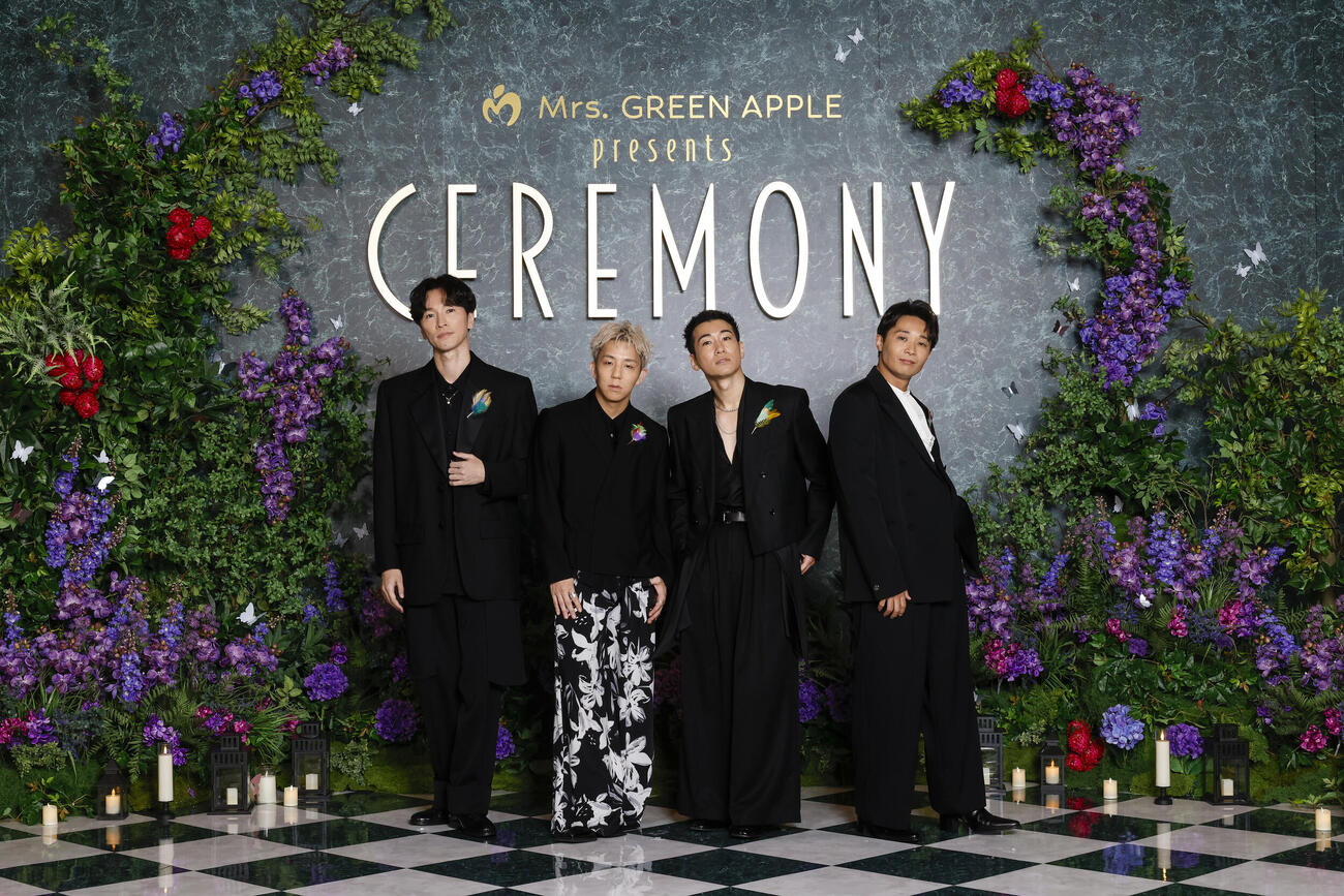 「Mrs．GREEN APPLE presents『CEREMONY』」初日グリーンカーペットに登場したs＊＊t kingz