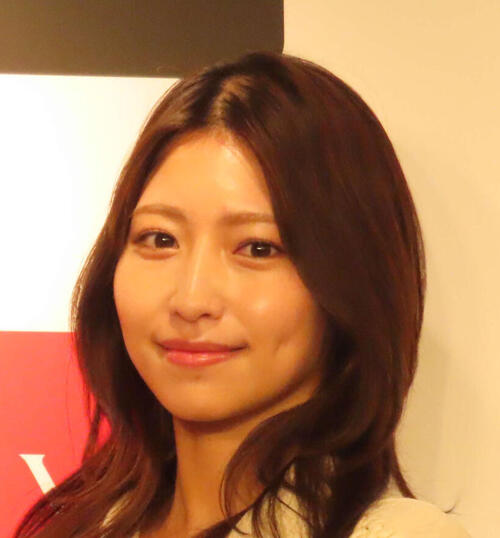 【全文】元HKT山下エミリーが元日本代表Ｊリーガーと結婚「より一層成長した姿を」
