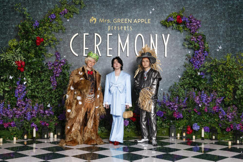 「CEREMONY」２日目グリーンカーペット　ミセスは“桃太郎”「仲間とともに成長」