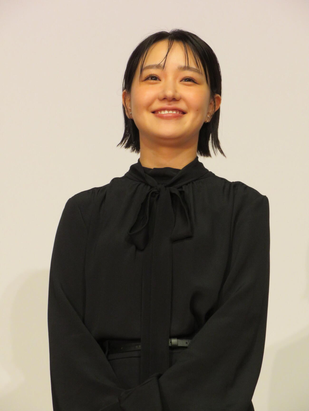 映画「死ねばいいのに」完成披露上映会に登壇した奈緒（撮影・村上幸将）