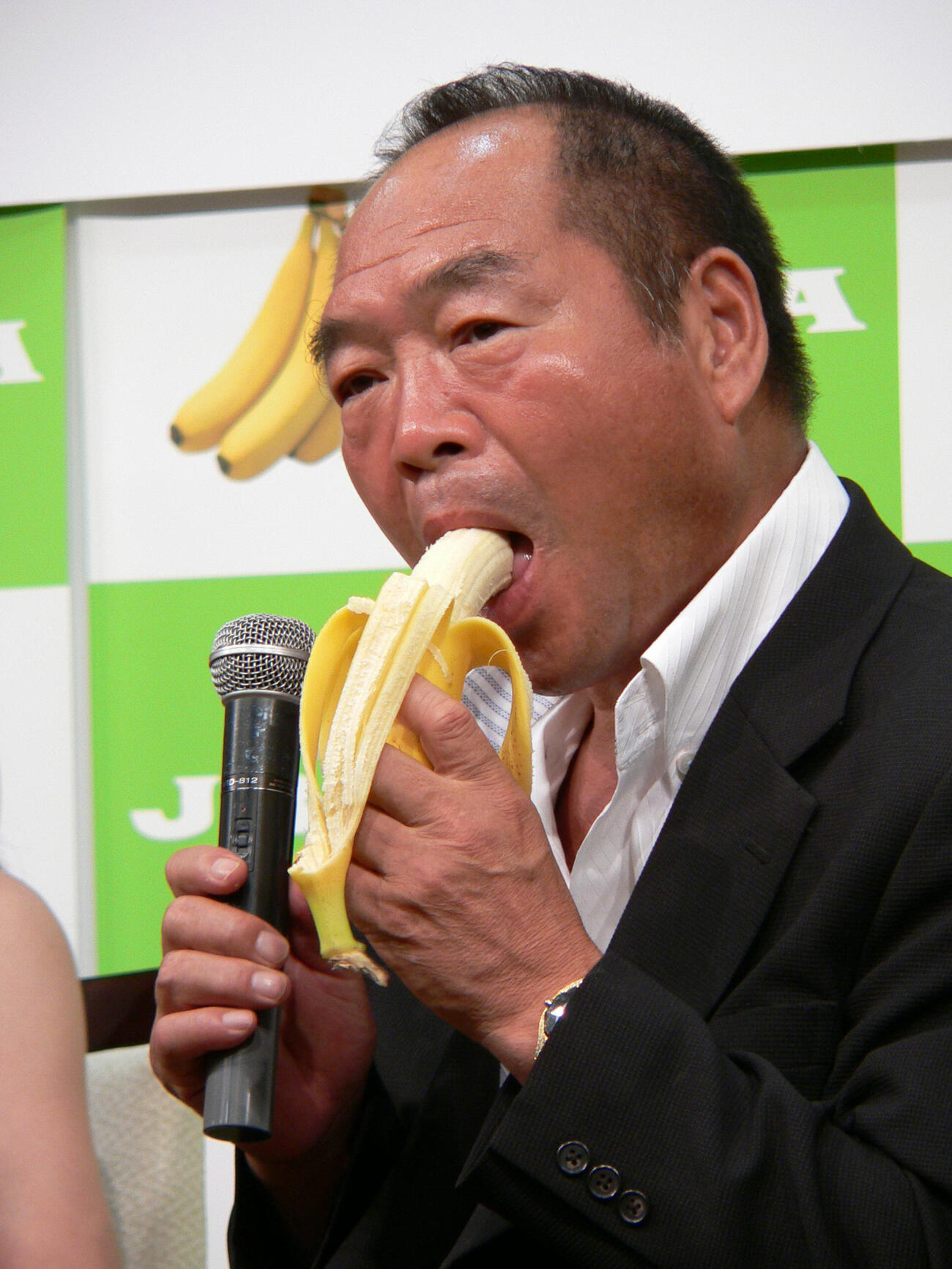 第1回勝手にバナナ大賞　「第1回勝手にバナナ大賞」に選ばれたガッツ石松（2006年8月撮影）