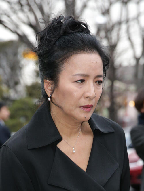 池上季実子、中村玉緒さん追悼「これからは大好きな勝さんと一緒ですね」ドラマ「不毛地帯」で共演