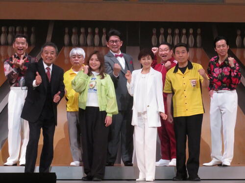 今年も「熱海五郎一座」最後の最後に花道のせり上がりから現れた人の美しさに「おぉっ」と声が