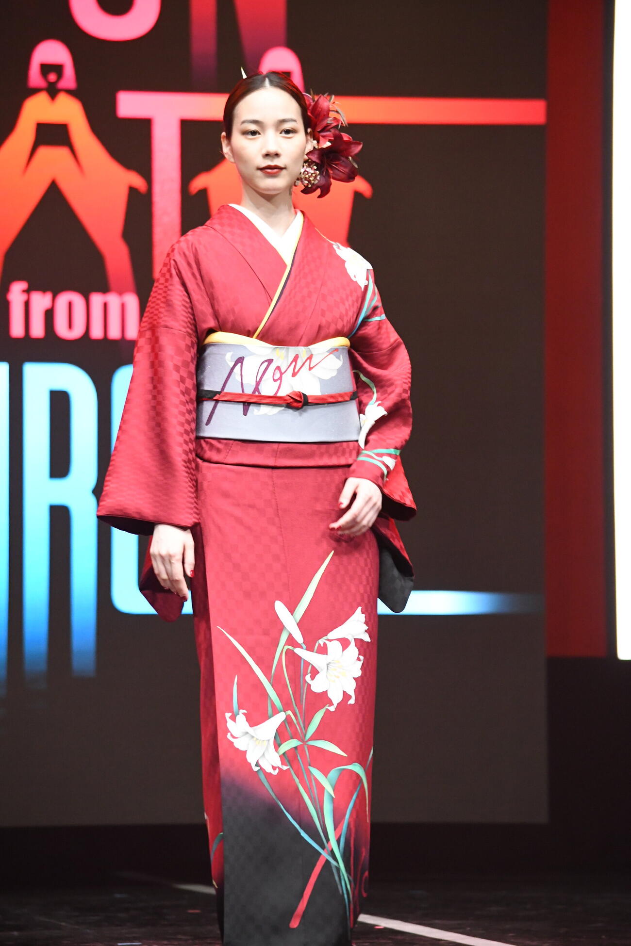 「第32回ファッションカンタータfrom KYOTO」に出演したのん（撮影・阪口孝志）