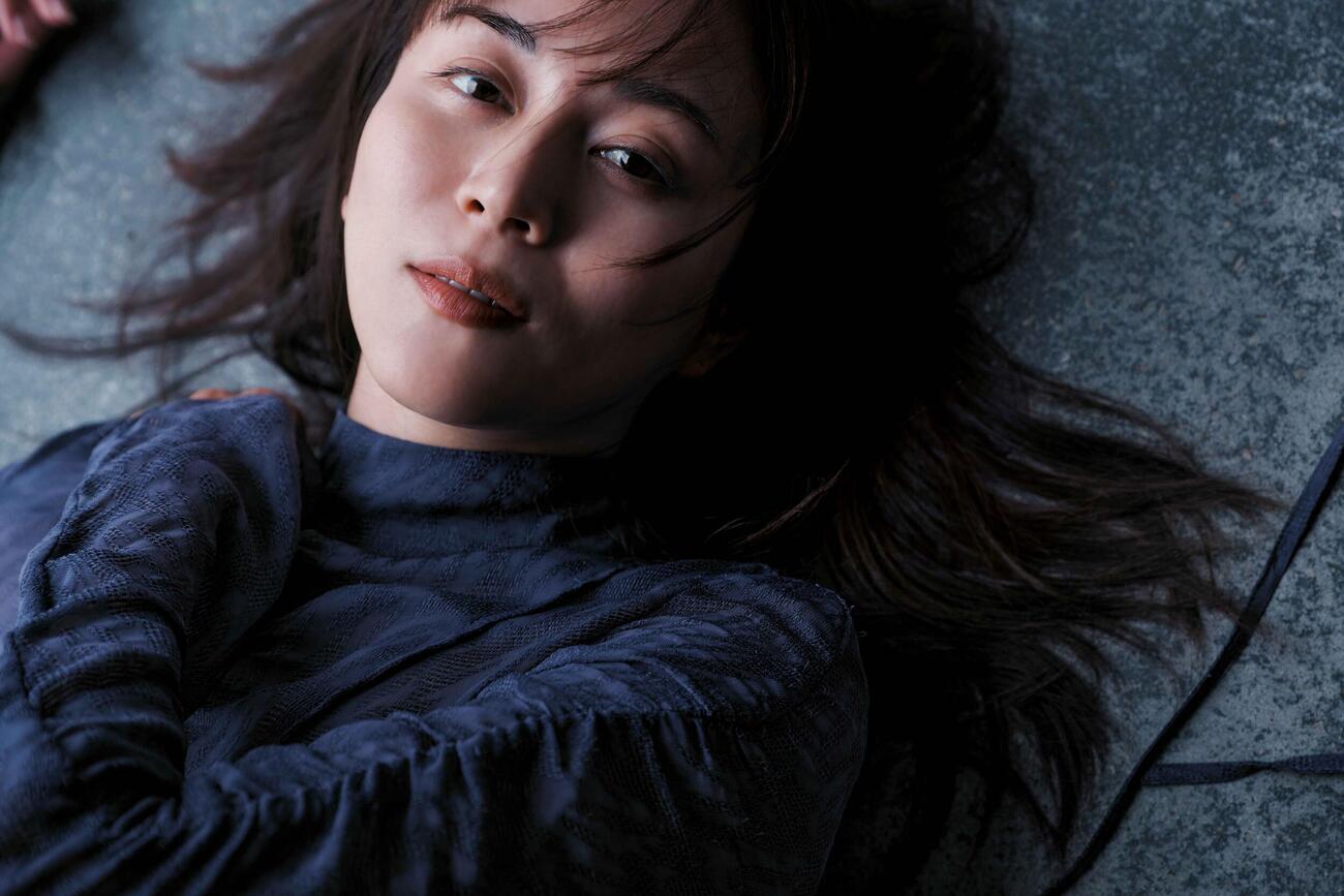 比嘉愛未エッセイ集「またね。」より（（C）講談社／撮影：三宮幹史提供）