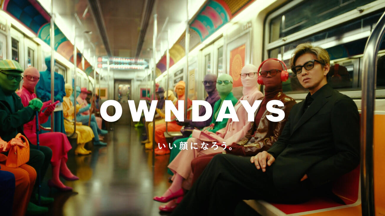 「OWNDAYS」の新CMに出演する木村拓哉