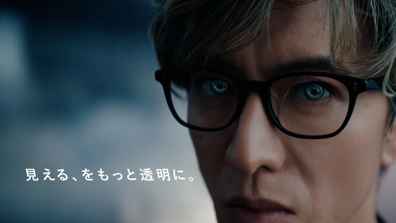 「OWNDAYS」の新CMに出演する木村拓哉