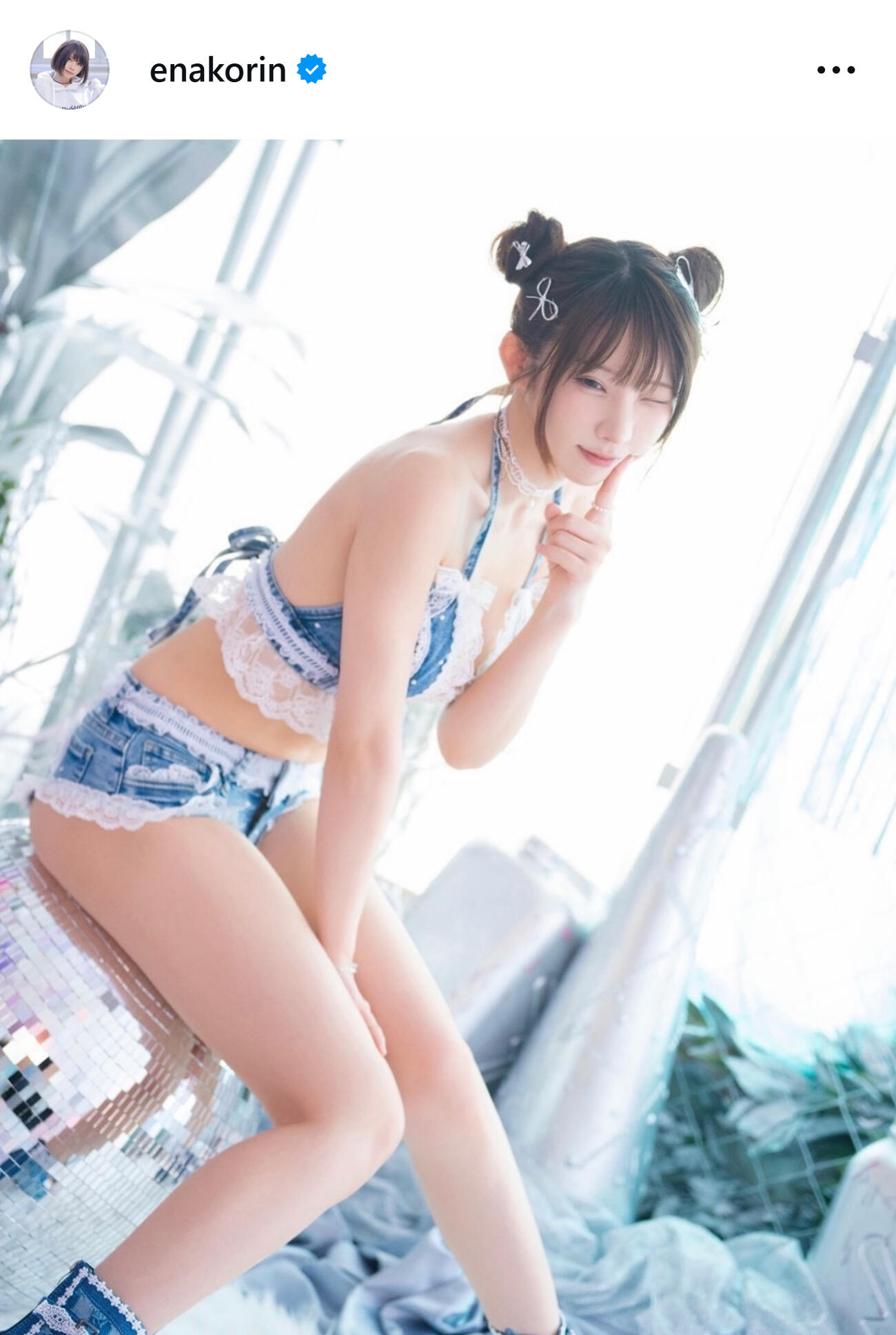えなこのインスタグラムから