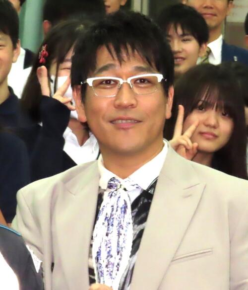 古坂大魔王「６月にはすげえアーティストと」中学生へピコ太郎売り込み「毎月８曲出してるから」