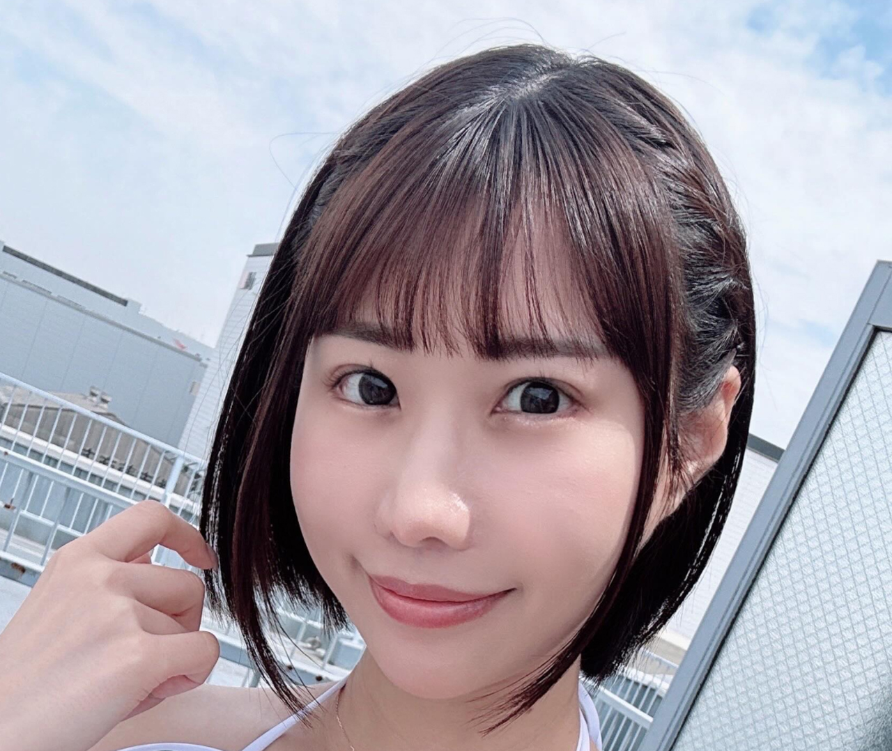 ひもビキニ姿を披露した宮田みほ（宮田みほのインスタグラムから）