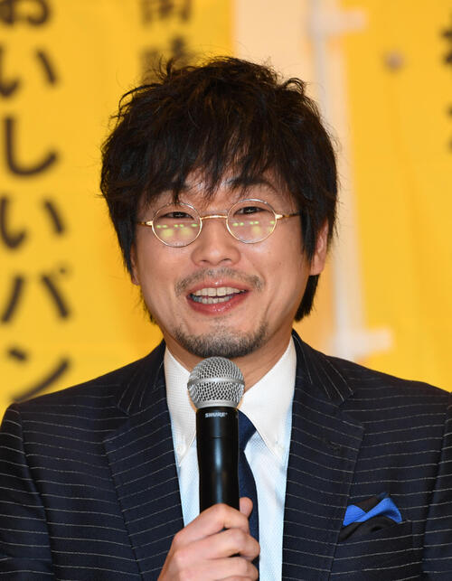 52歳俳優、白血病克服の女優妻の寝相＆寝言明かす「不思議な寝方。。。」「凄いなぁと感動」